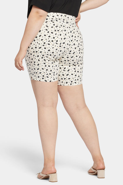 Ella Denim Shorts In Plus Size - Ellensburg