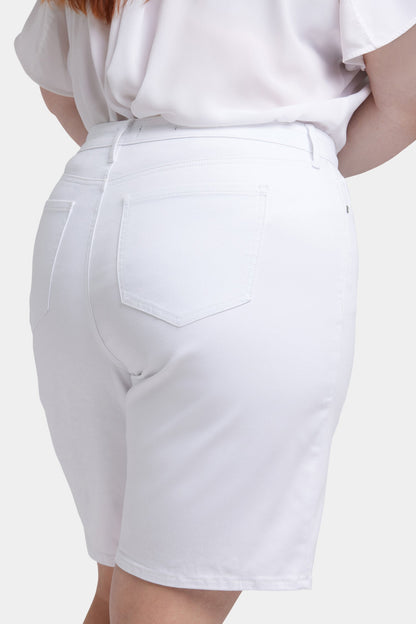 Lilly Denim Shorts In Plus Size - Optic White