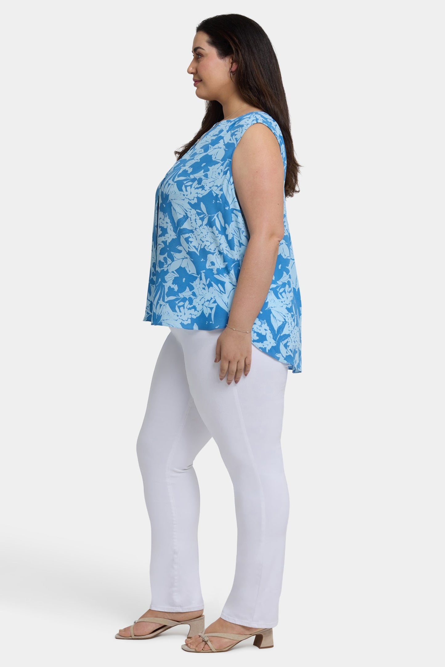 Sleeveless Pintuck Blouse In Plus Size - Bellavista
