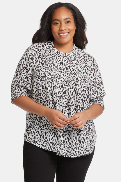 Pleated Peasant Blouse In Plus Size - Gato