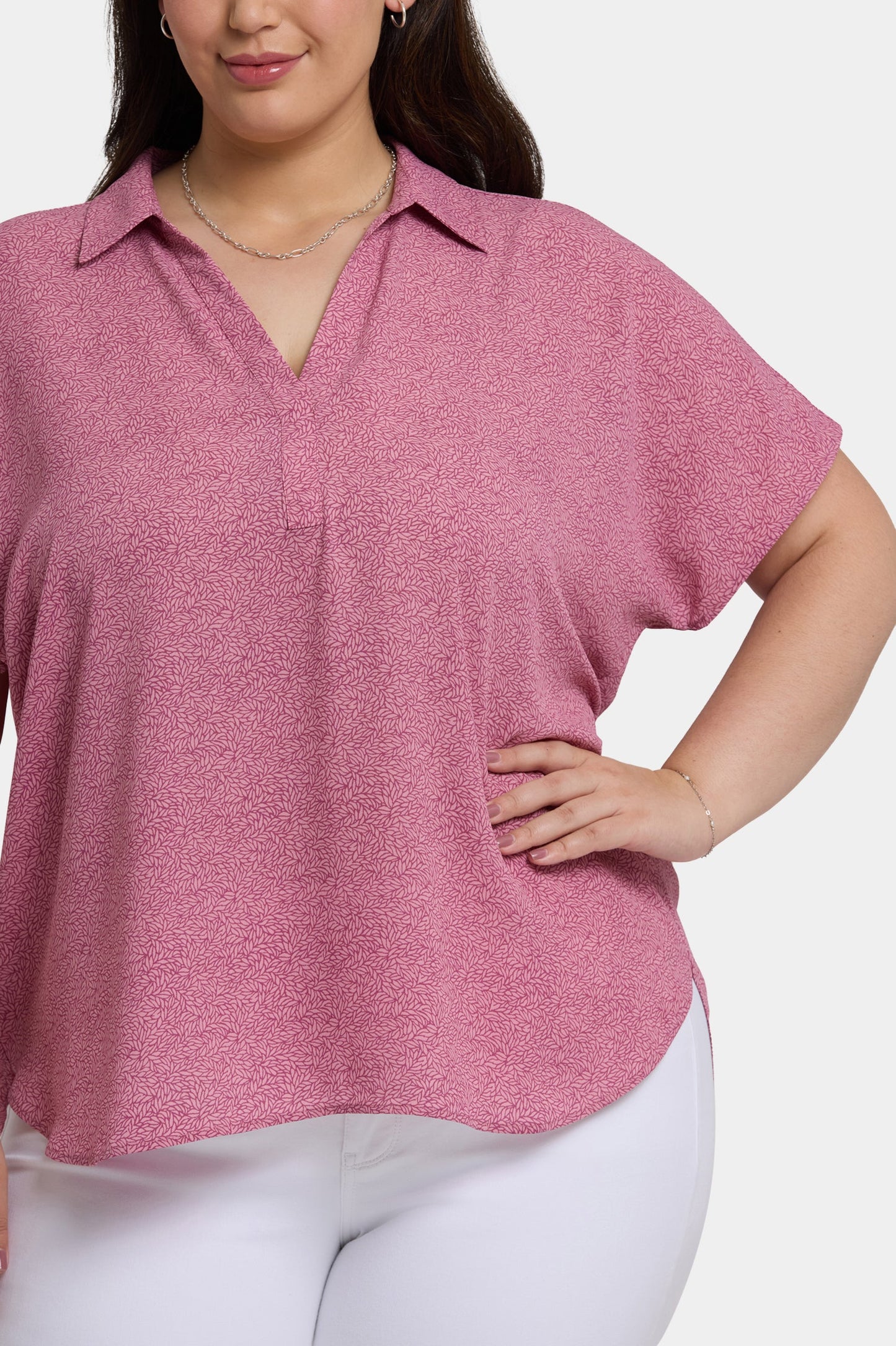 Becky Short Sleeved Blouse In Plus Size - Bonavista
