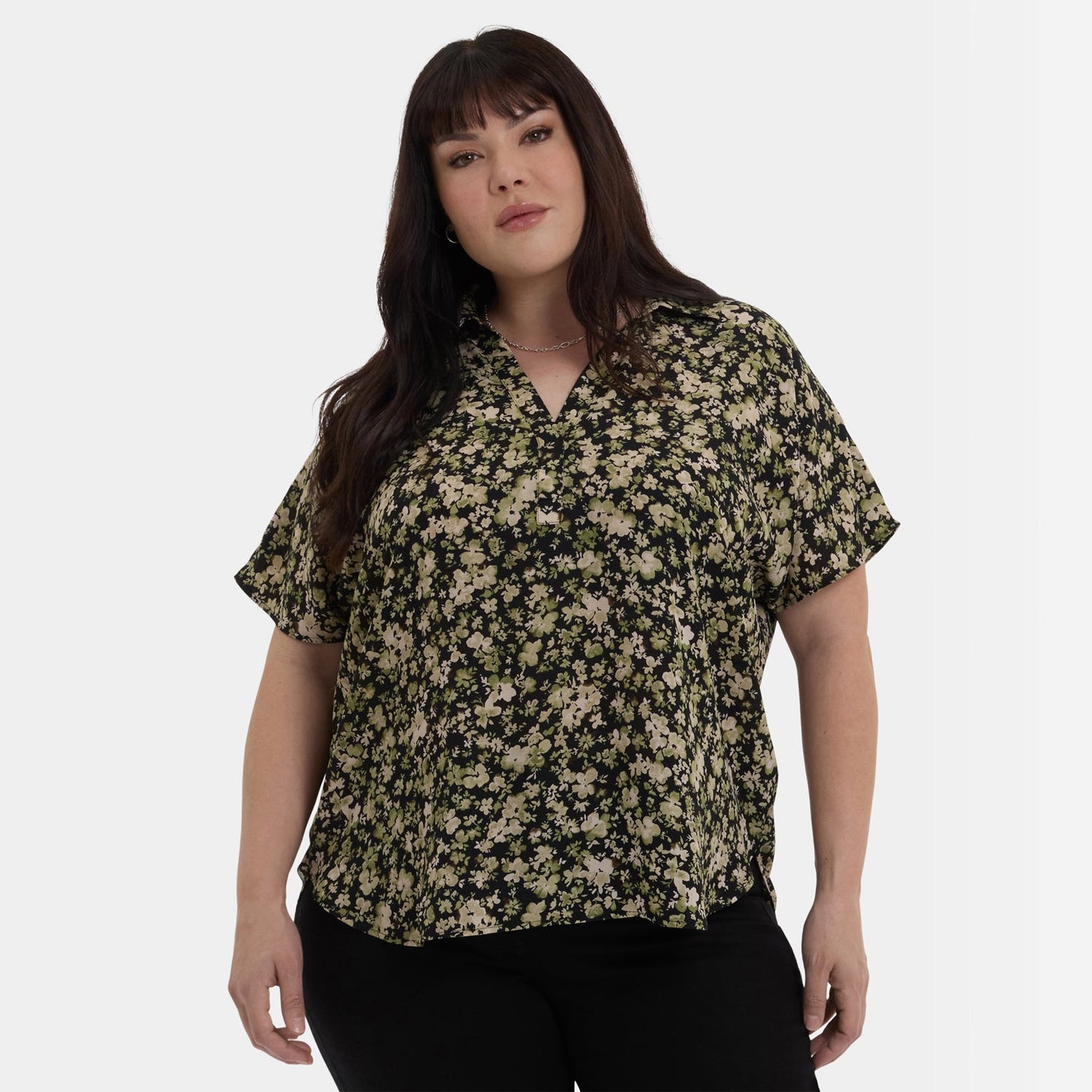 Becky Short Sleeved Blouse In Plus Size - Granada Garden