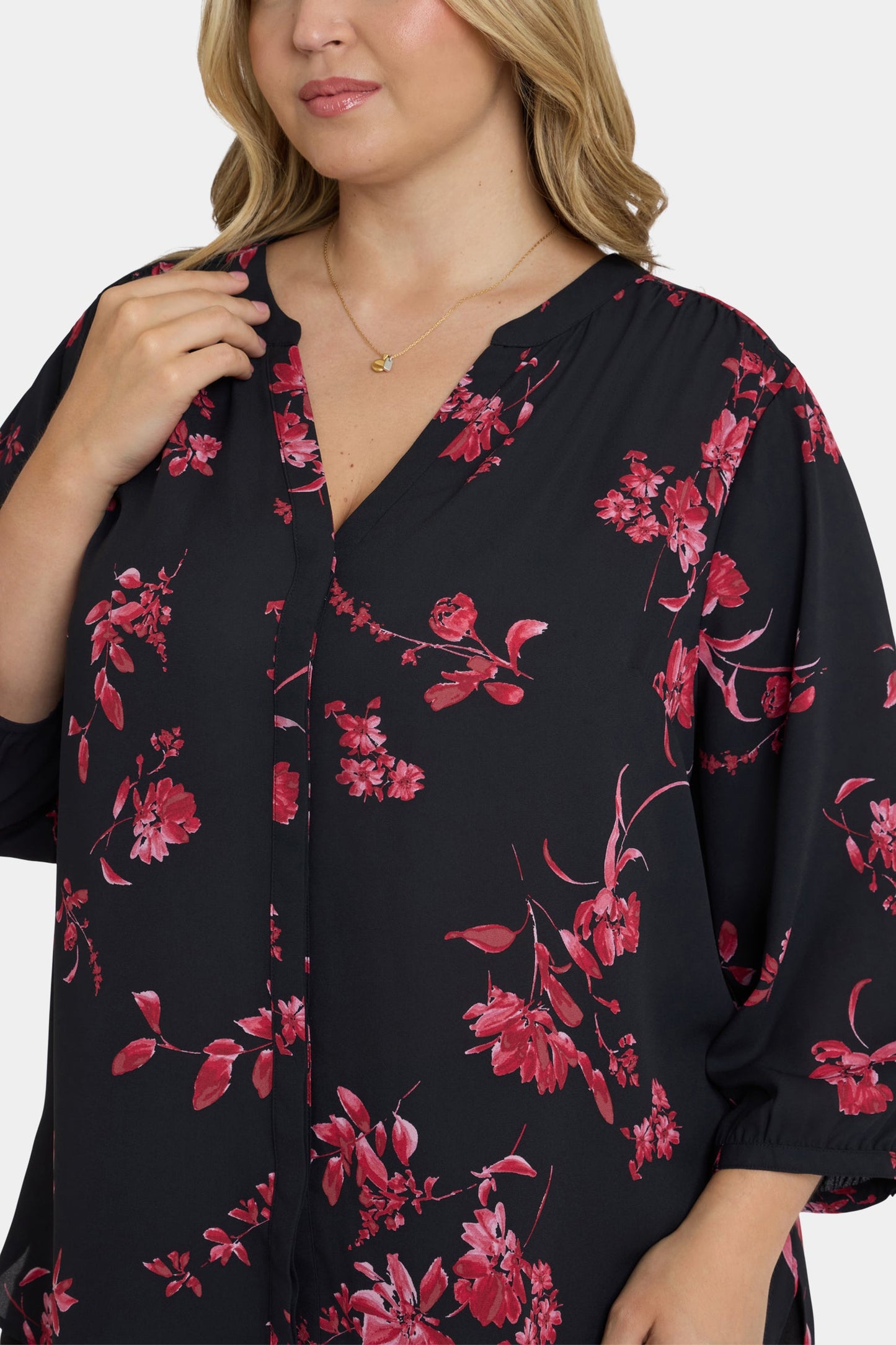 Pintuck Blouse In Plus Size - Vivienne