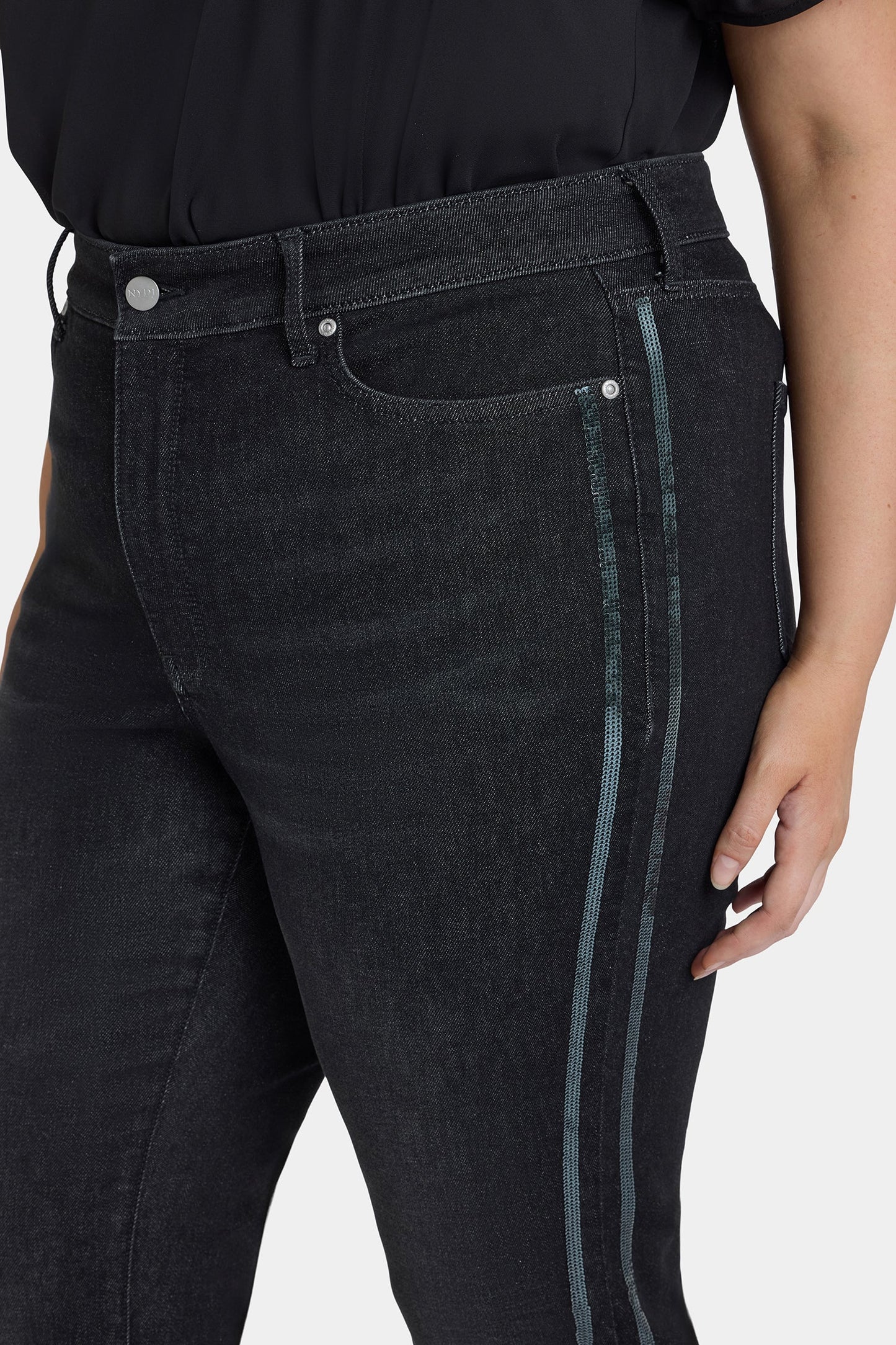 Marilyn Straight Jeans In Plus Size - French Nightfall
