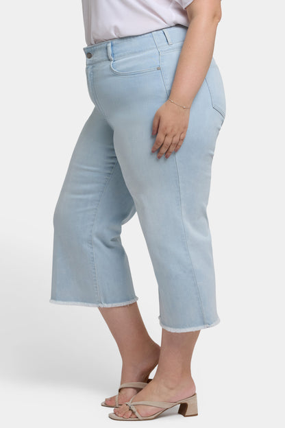 Brigitte Wide Leg Capri Jeans In Plus Size - Clear Waters