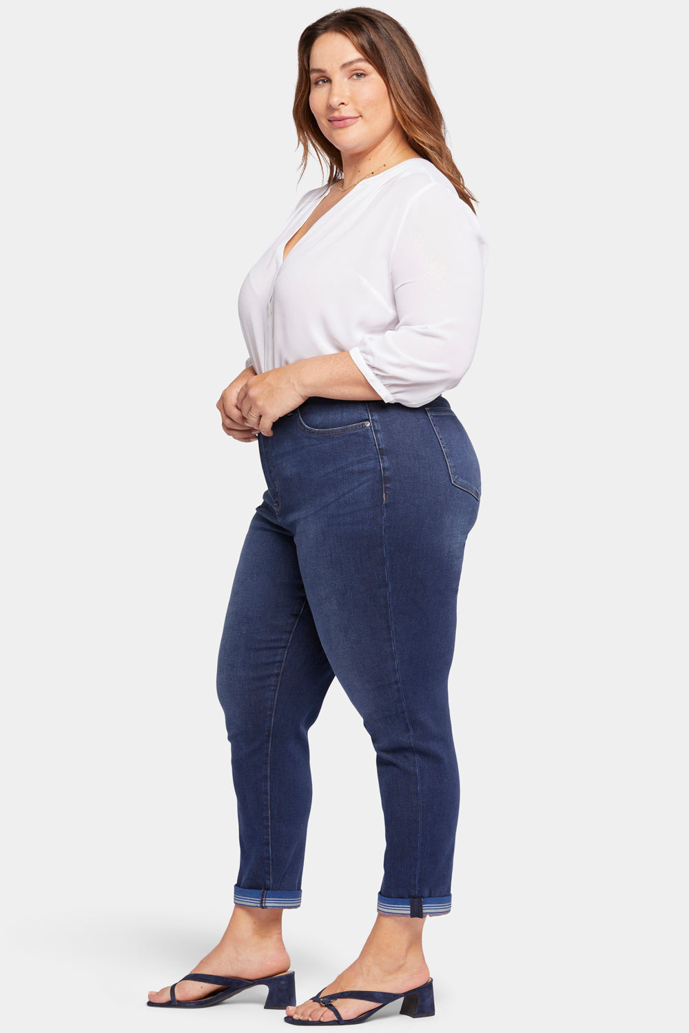 Margot Girlfriend Jeans In Plus Size - Blue Moon