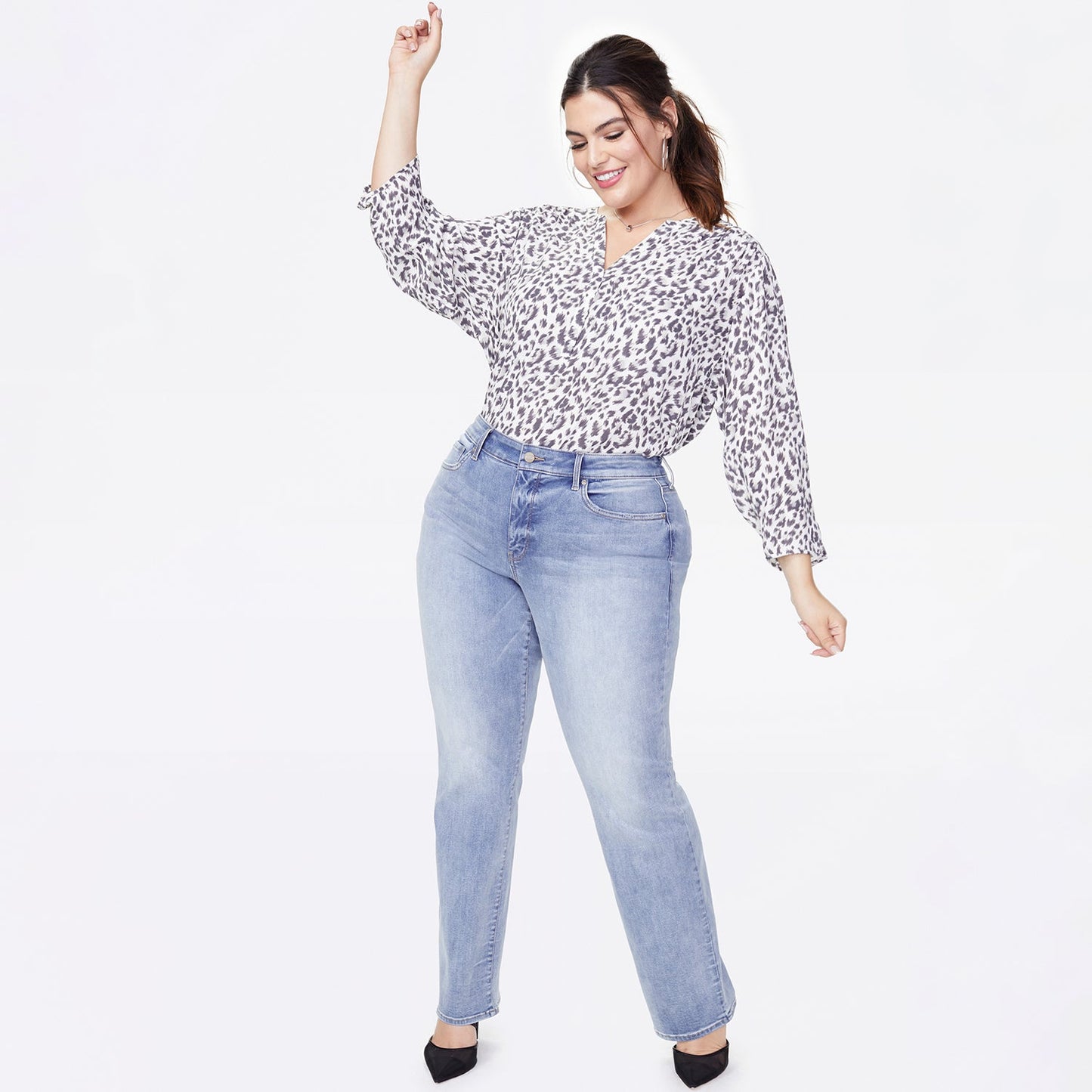 Marilyn Straight Jeans In Plus Size - Biscayne