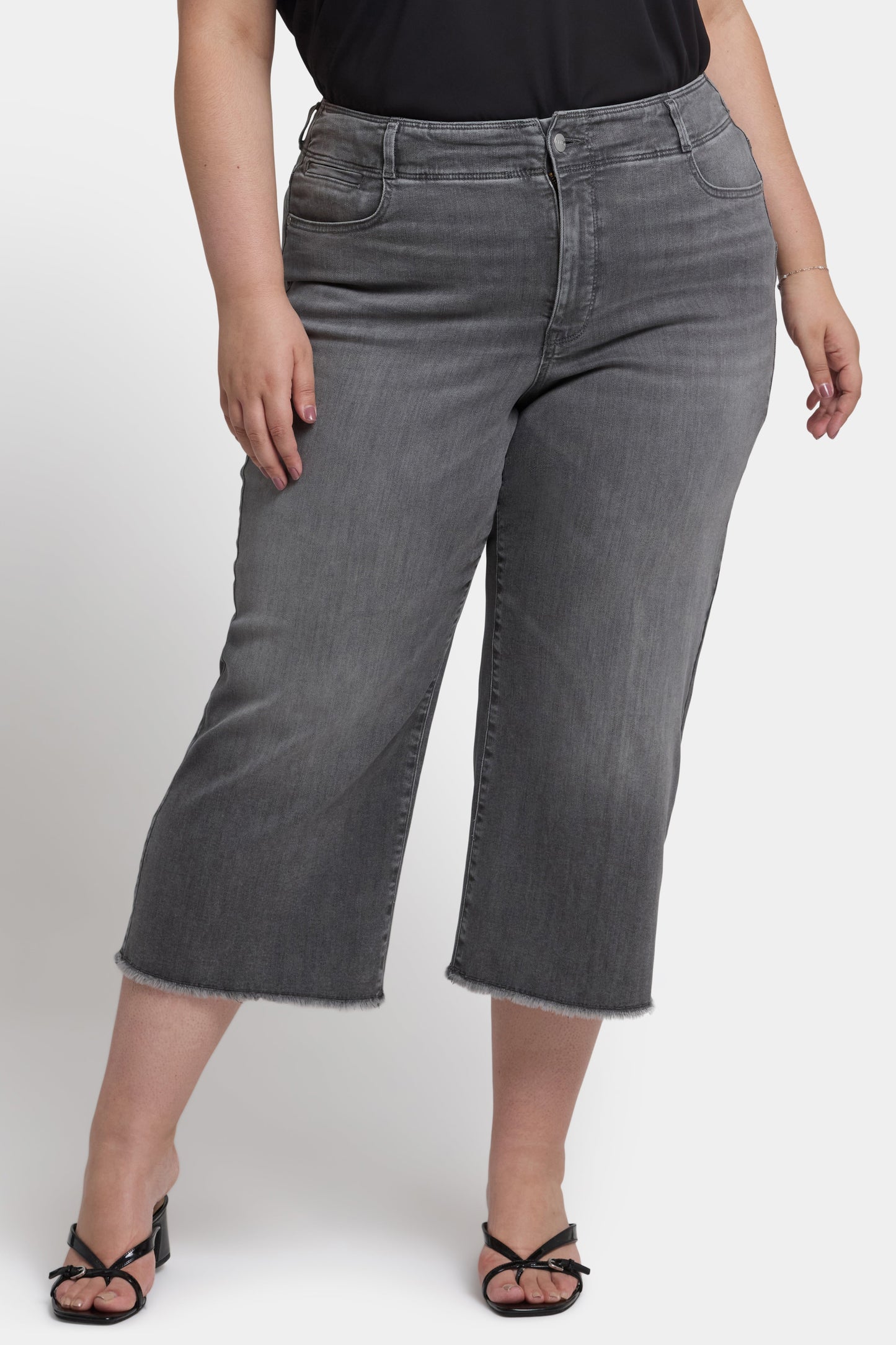 Brigitte Wide Leg Capri Jeans In Plus Size - Frontera Bluffs