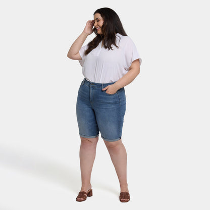 Briella 11 Inch Denim Shorts In Plus Size - Barcelona Breeze
