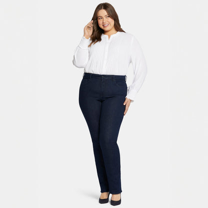 Marilyn Straight Jeans In Plus Size - Rinse