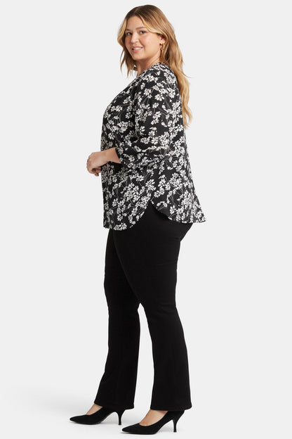 Pintuck Blouse In Plus Size - Stefania
