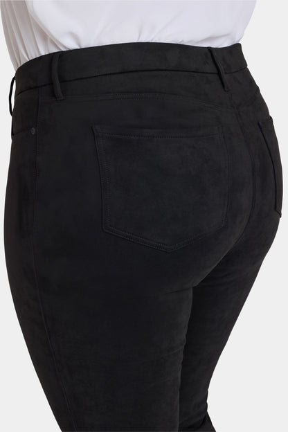 Marilyn Straight Pants In Plus Size - Black