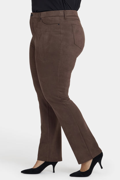 Marilyn Straight Pants In Plus Size - Coffee Bean