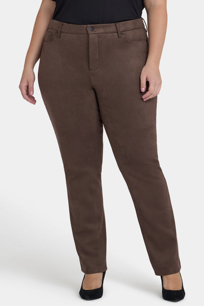 Marilyn Straight Pants In Plus Size - Coffee Bean