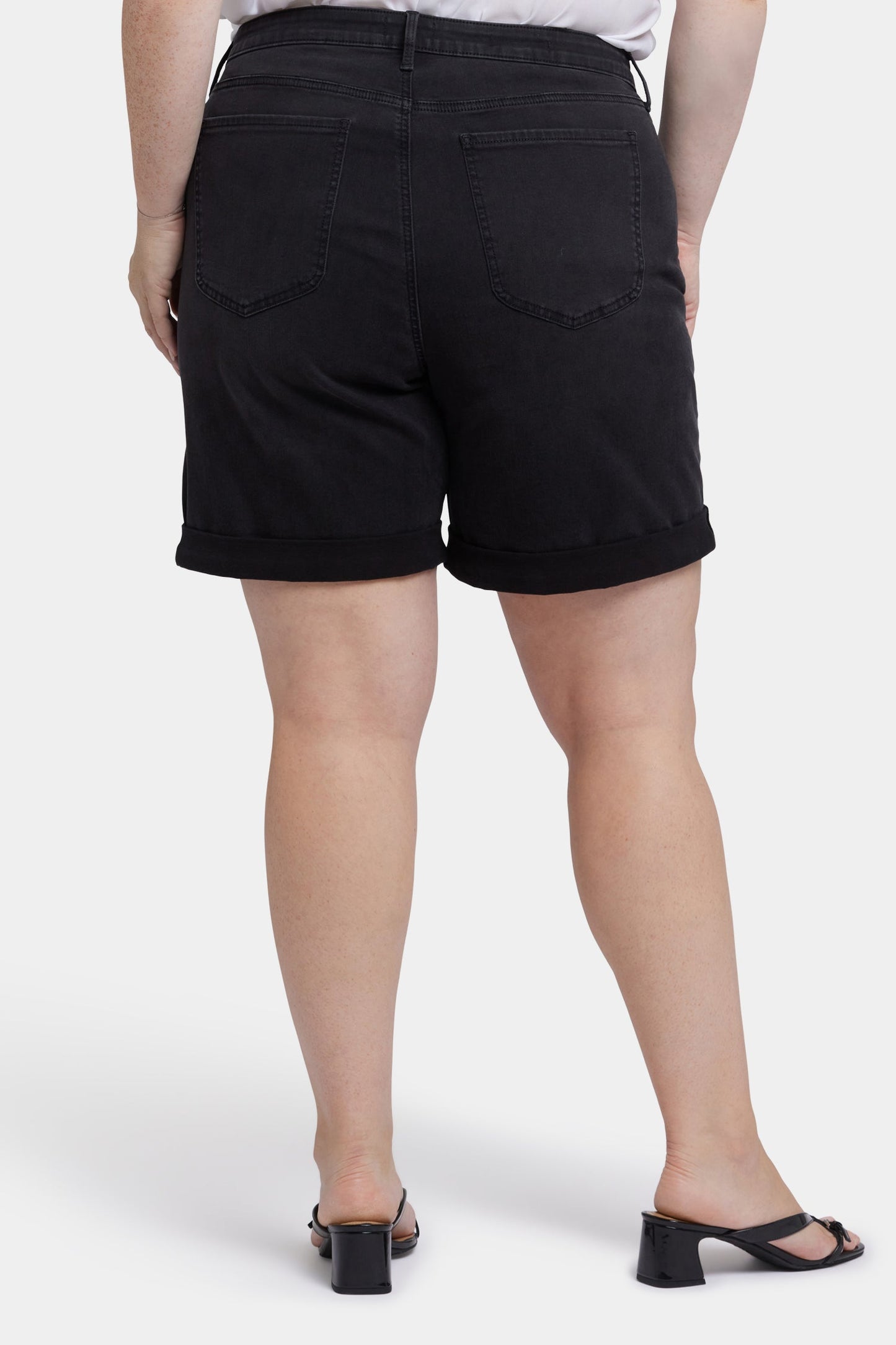 Diana Relaxed Denim Shorts In Plus Size - Cadiz Royal
