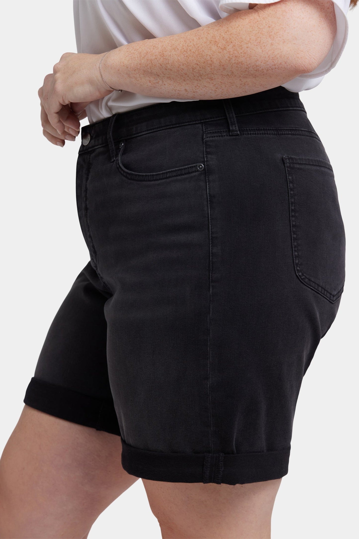 Diana Relaxed Denim Shorts In Plus Size - Cadiz Royal