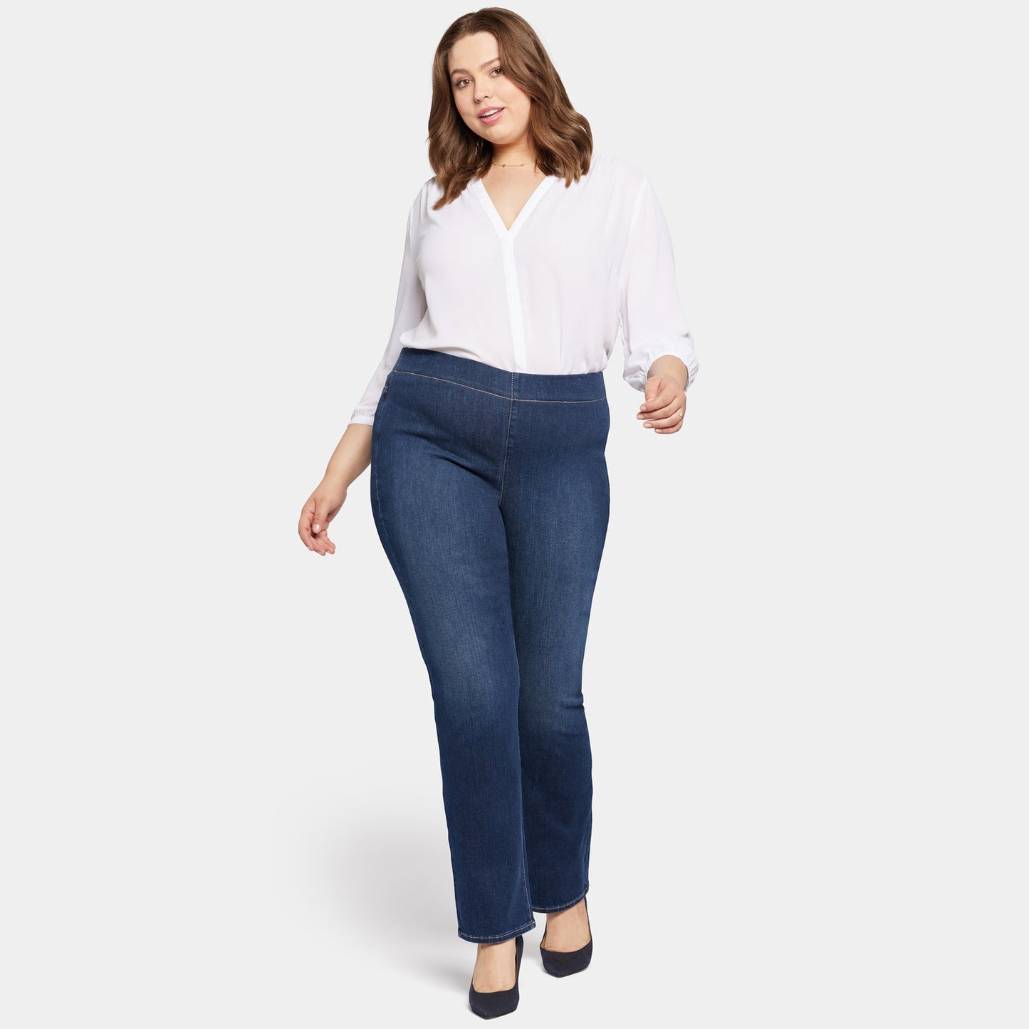 Pull-On Straight Jeans In Plus Size - Wonderland