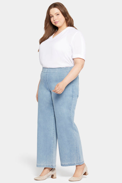 Pull-On Teresa Wide Leg Jeans In Plus Size - Crystalline