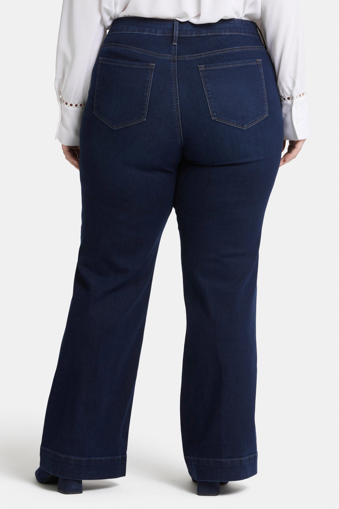 Teresa Trouser Jeans In Plus Size - Burbank Wash
