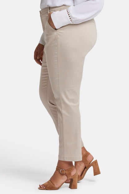 Sadie Slim Pants In Plus Size - Feather